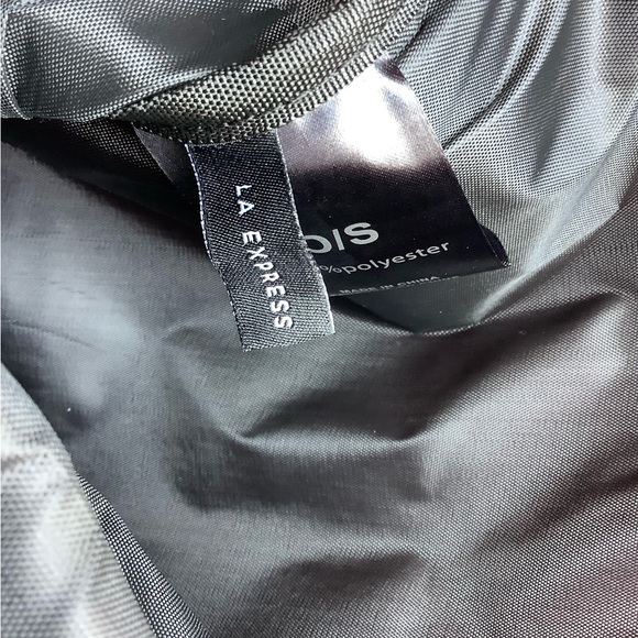 LA EXPRESS New Bright Pink Women's Backpack NWT - Picture 12 of 14